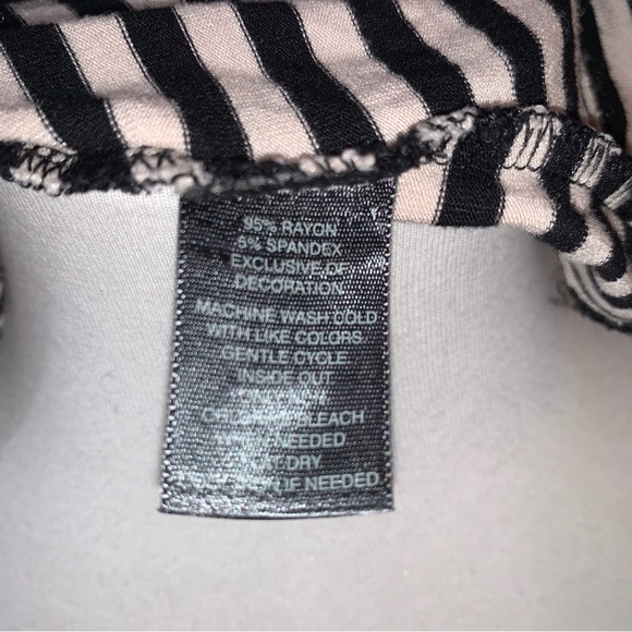 White House Black Market Size Small Long Sleeve Black/Ivory Stripe Tee - Picture 6 of 7